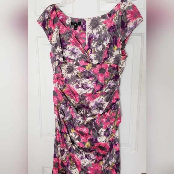 Suzi Chin Floral Print Ruched Sheath Dress - Picture 6 of 9